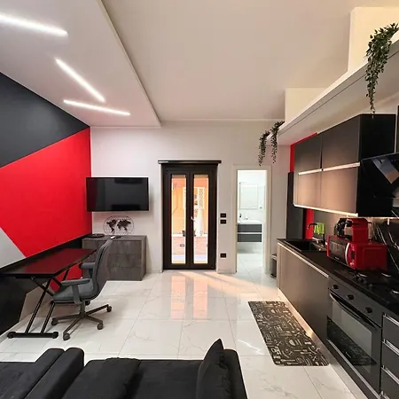 Appartamento Ciclamini Yard - Near Metro C *